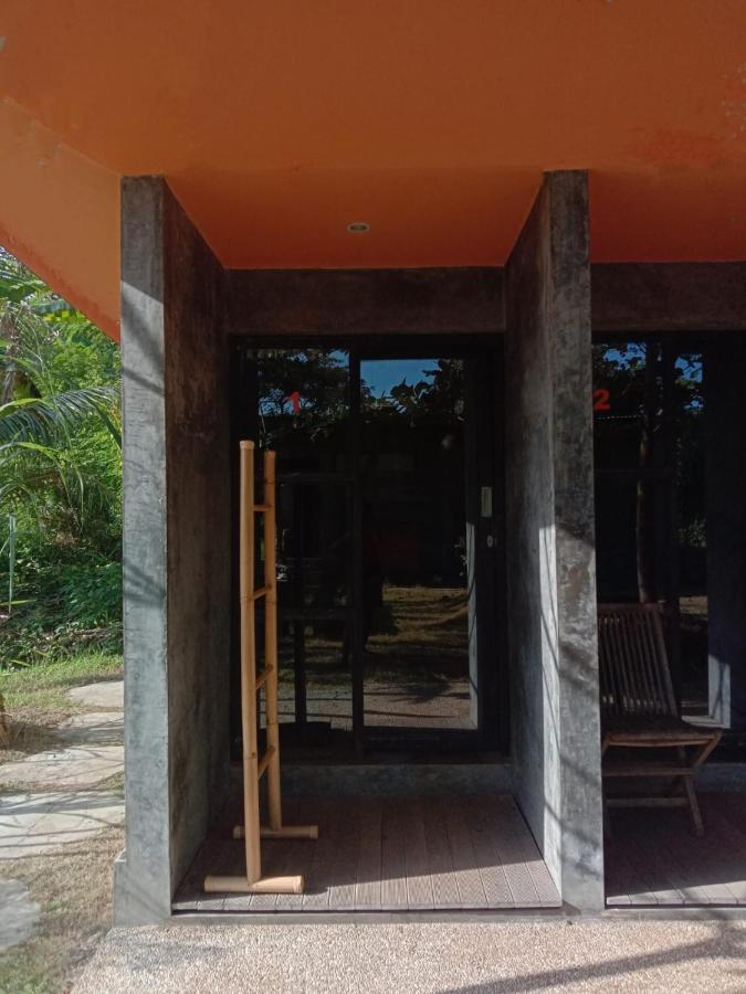 Keramas Surf Hostel Exterior photo